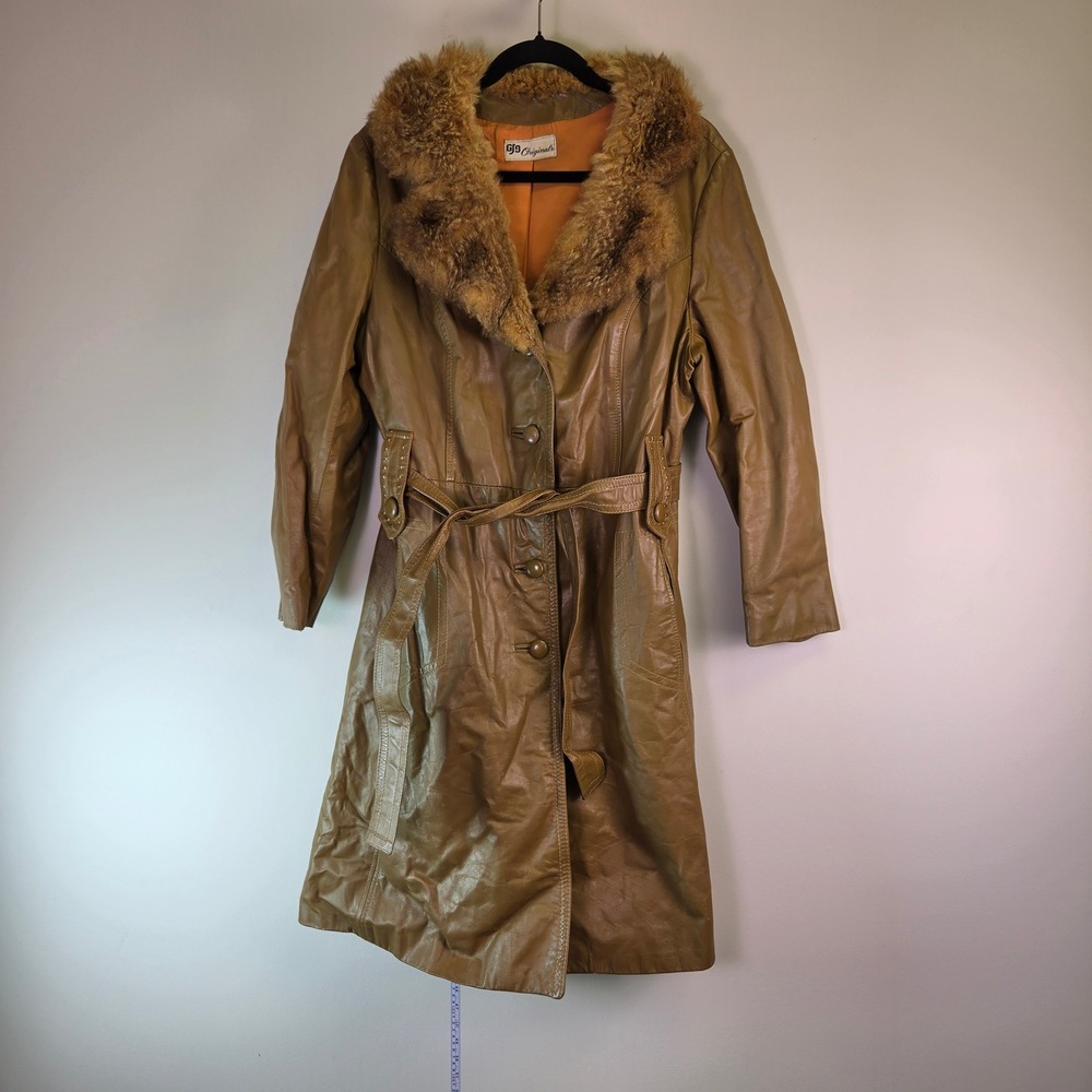 Vintage GJ9 Originals Tan Belted Trench Coat with Faux Fur Collar Studded Back